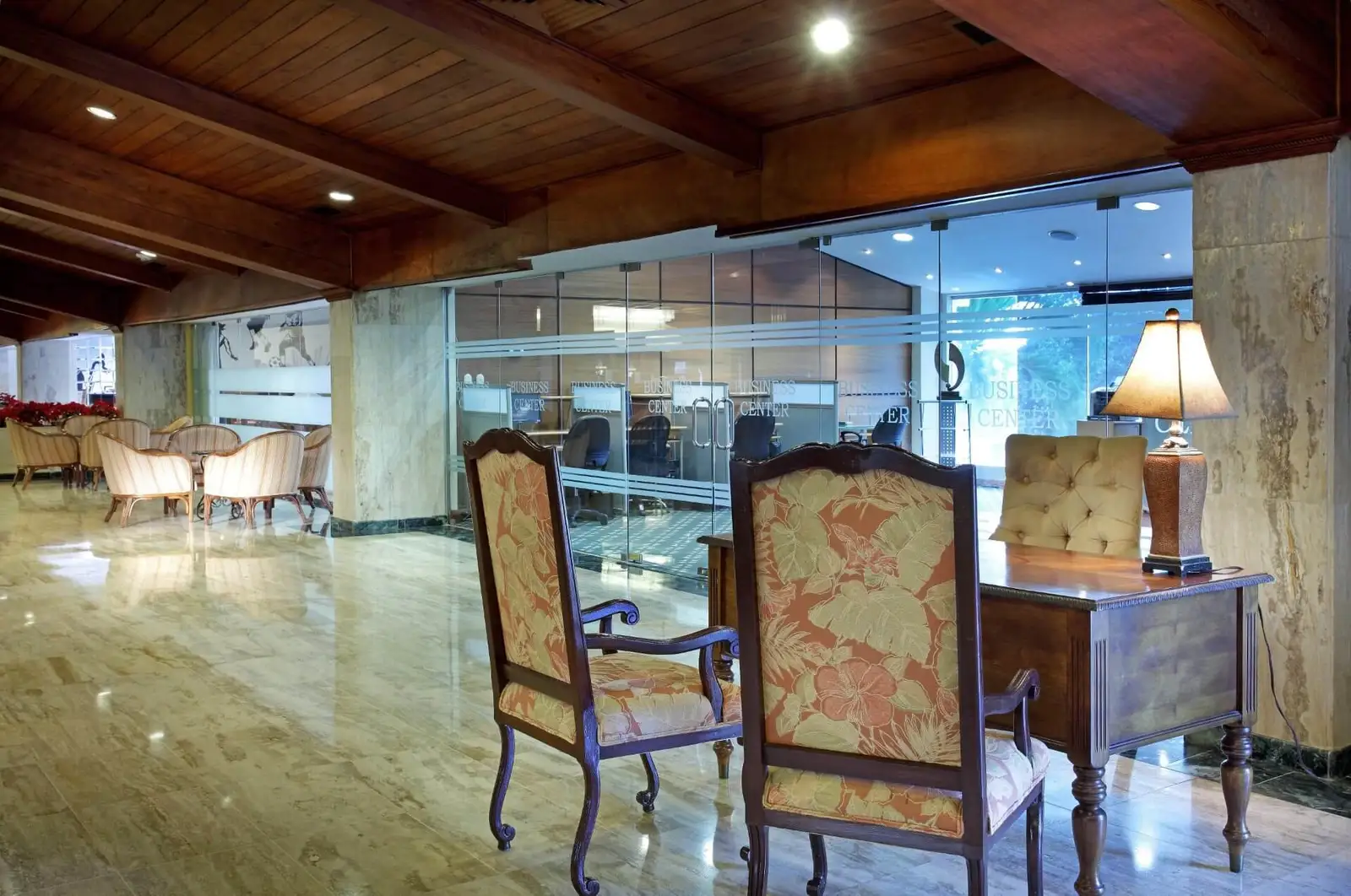 dominican-fiesta-hotel-salon-business_centre_03